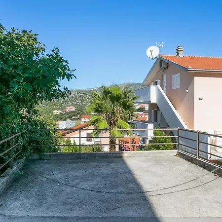 Seget Vranjica 14409a * Seget Donji